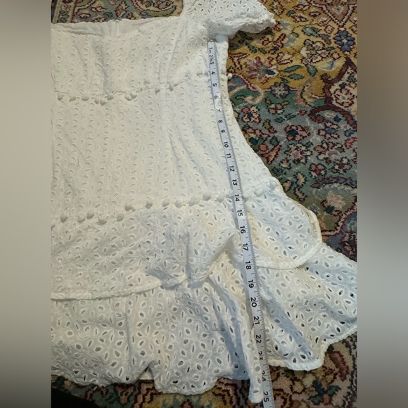 Showpo . White Eyelet Sweetheart Neckline Women’s 12 Mini Dress Ruffle - Picture 8 of 10